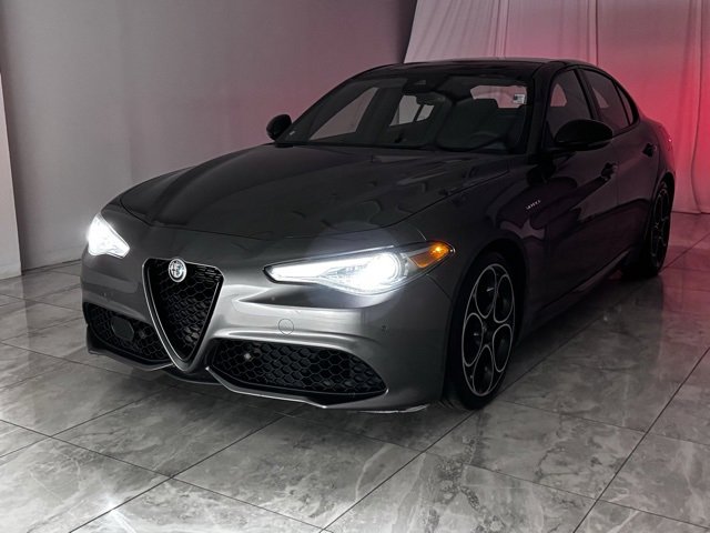 Used 2023 Alfa Romeo Giulia Veloce image 35