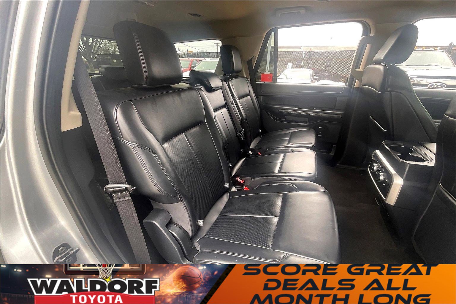 Used 2024 Ford Expedition XLT image 31