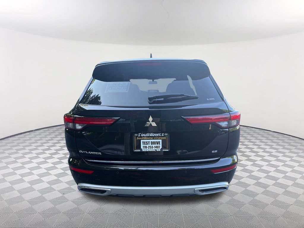 Used 2024 Mitsubishi Outlander SE AWD/4WD image 6