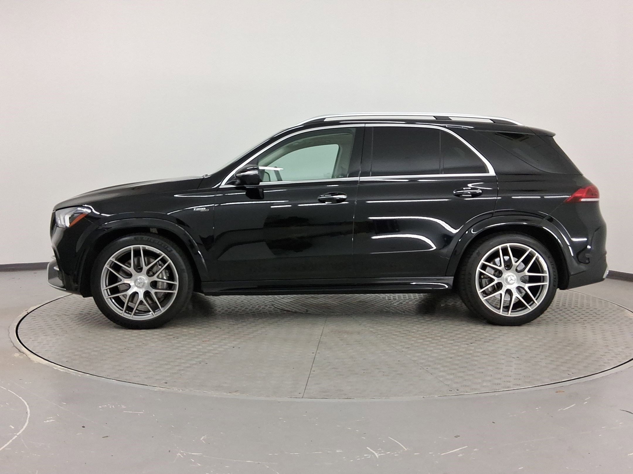 Used 2023 Mercedes-Benz GLE 53 AMG 4MATIC image 2