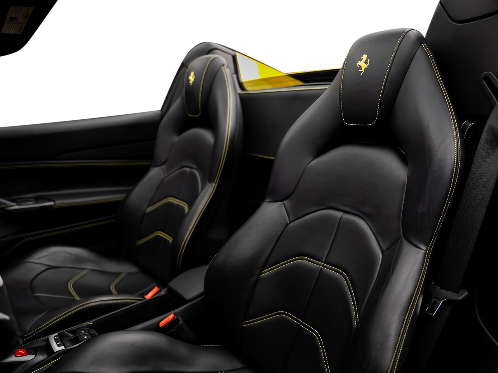 Used 2017 Ferrari 488 Spider RWD image 33