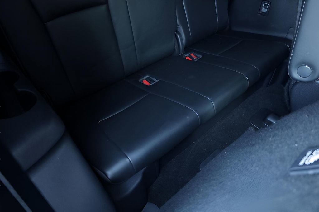 Used 2023 Toyota Highlander XLE image 20