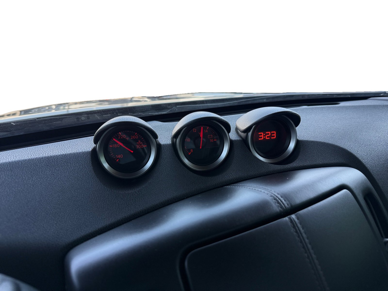 Used 2017 Nissan 370Z Coupe RWD image 12