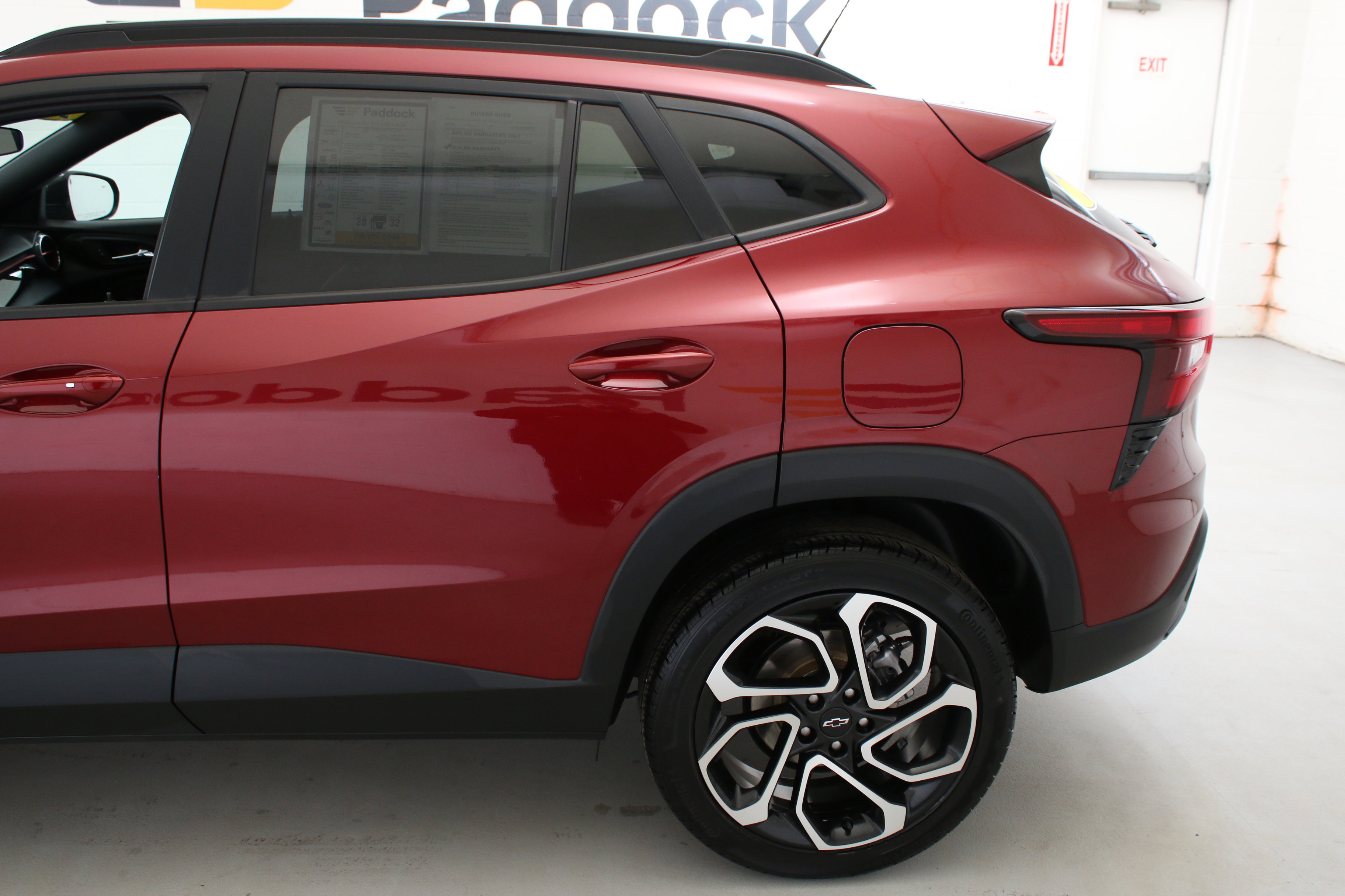 Used 2024 Chevrolet Trax RS w/ Sunroof Package image 5