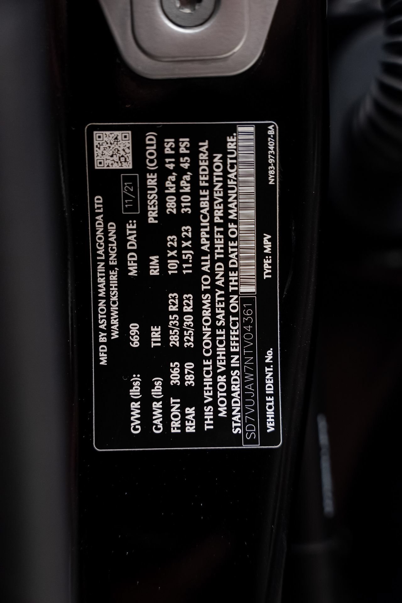 Used 2022 Aston Martin DBX AWD/4WD image 58