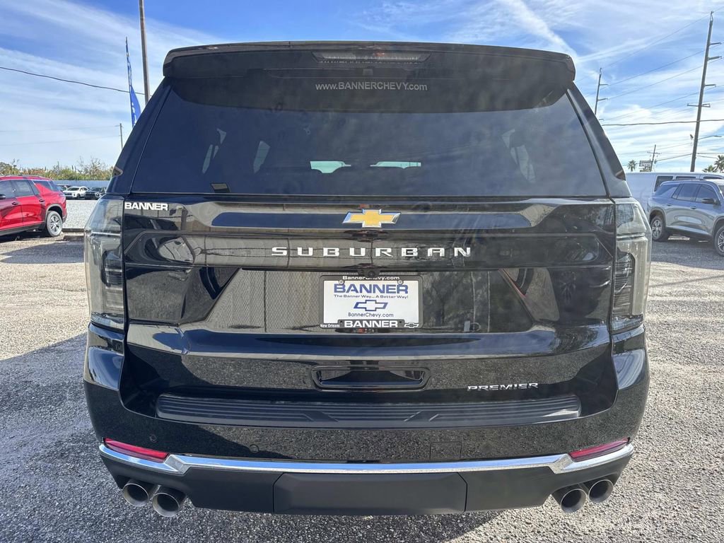 New 2026 Chevrolet Suburban Premier image 6