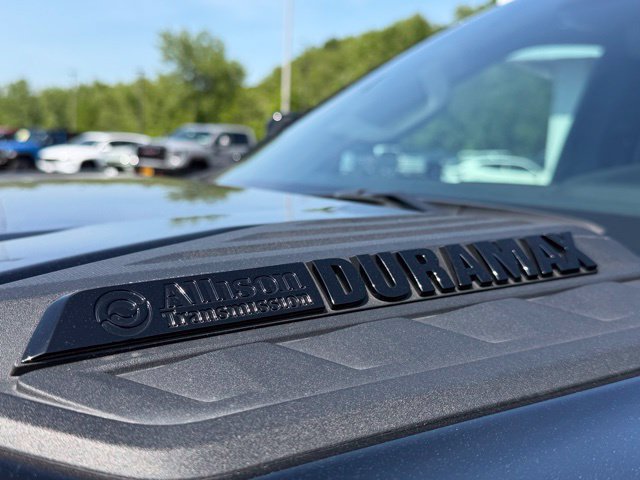 Used 2025 Chevrolet Silverado 3500 High Country w/ High Country Premium Package AWD/4WD image 8