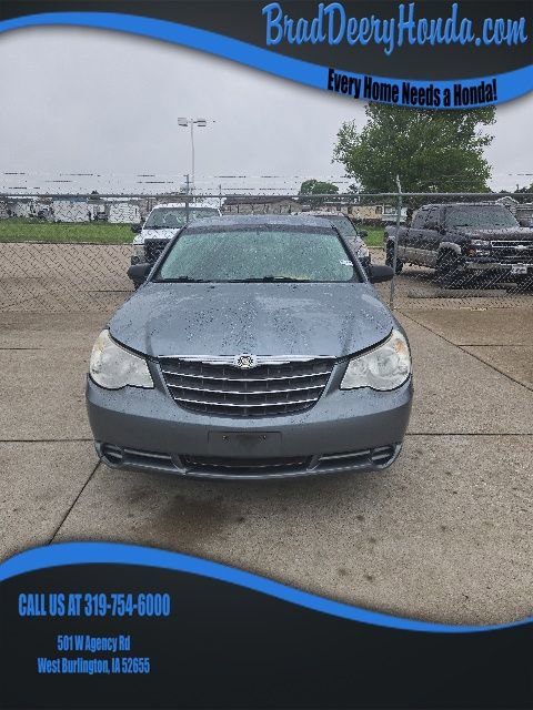 Used 2010 Chrysler Sebring Touring FWD image 1