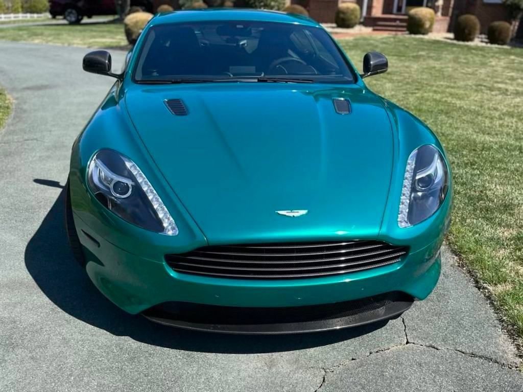 Used 2015 Aston Martin DB9 Coupe RWD image 20
