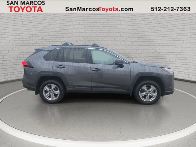 Used 2025 Toyota RAV4 LE image 4