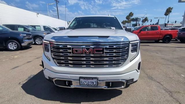 Used 2022 GMC Sierra 1500 Denali w/ Denali Reserve Package AWD/4WD image 3