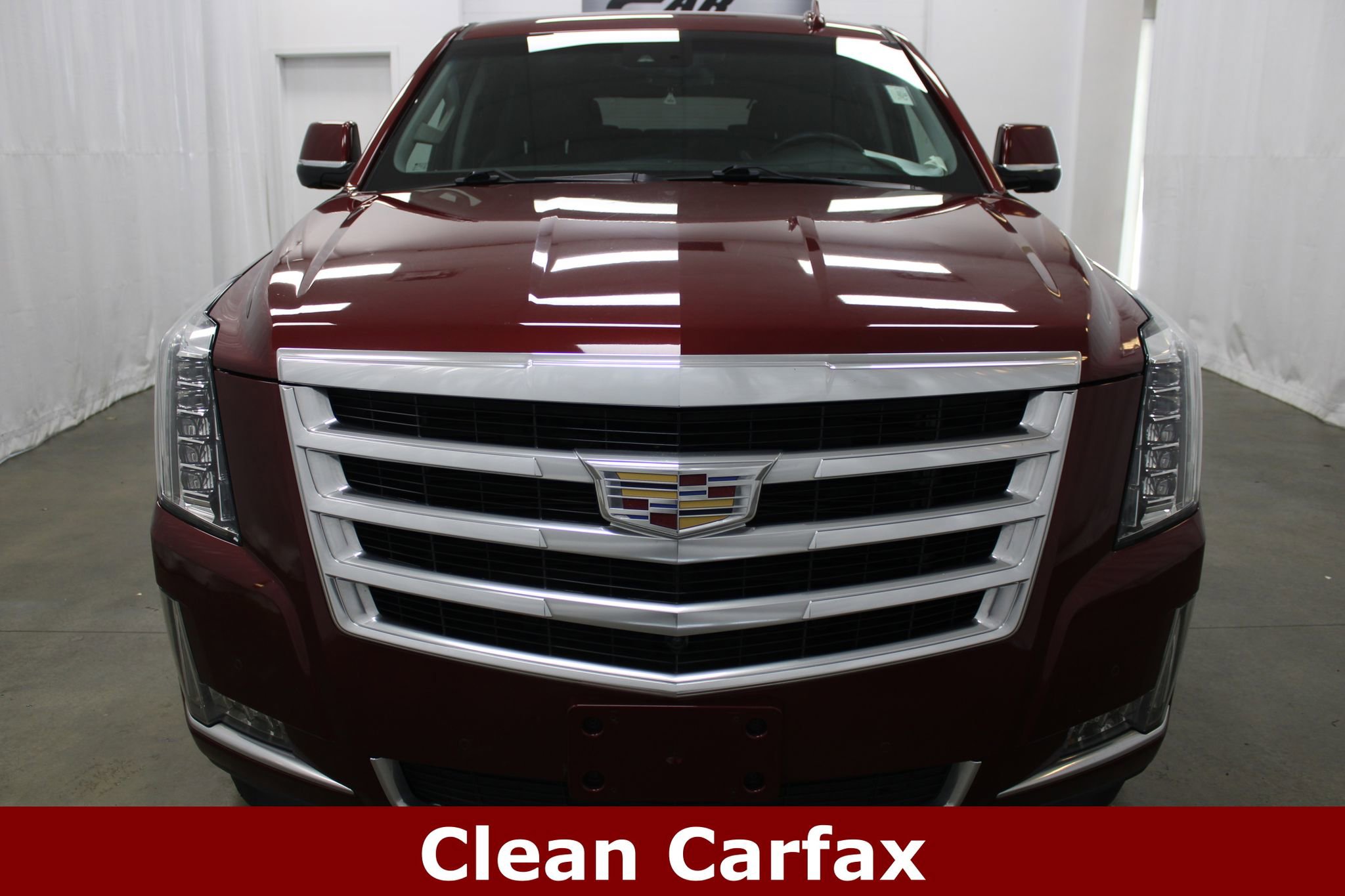 Used 2017 Cadillac Escalade ESV Luxury image 3