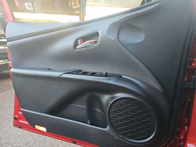 Used 2019 Toyota Prius XLE w/ Advanced Technology Package image 18