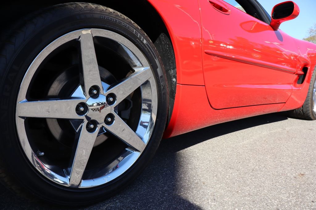 Used 2000 Chevrolet Corvette Convertible image 30