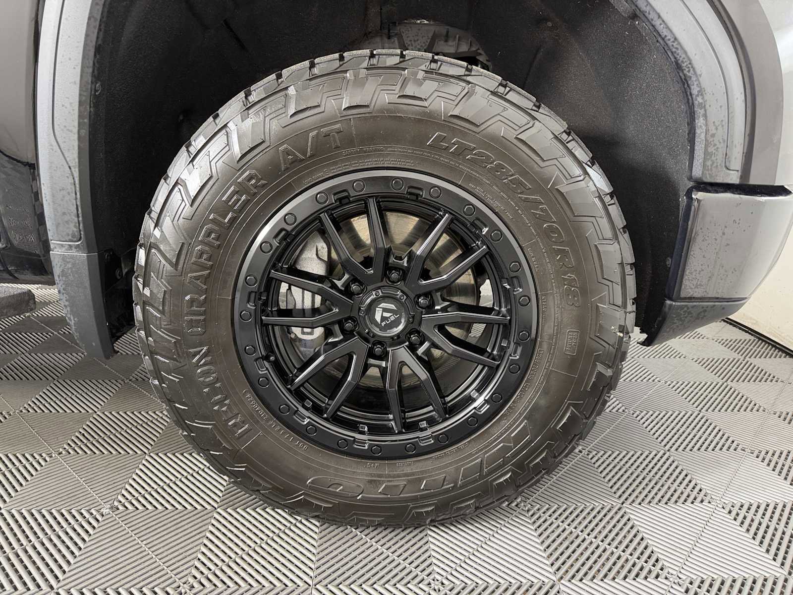 Used 2021 GMC Sierra 1500 AT4 w/ AT4 Premium Package AWD/4WD image 6