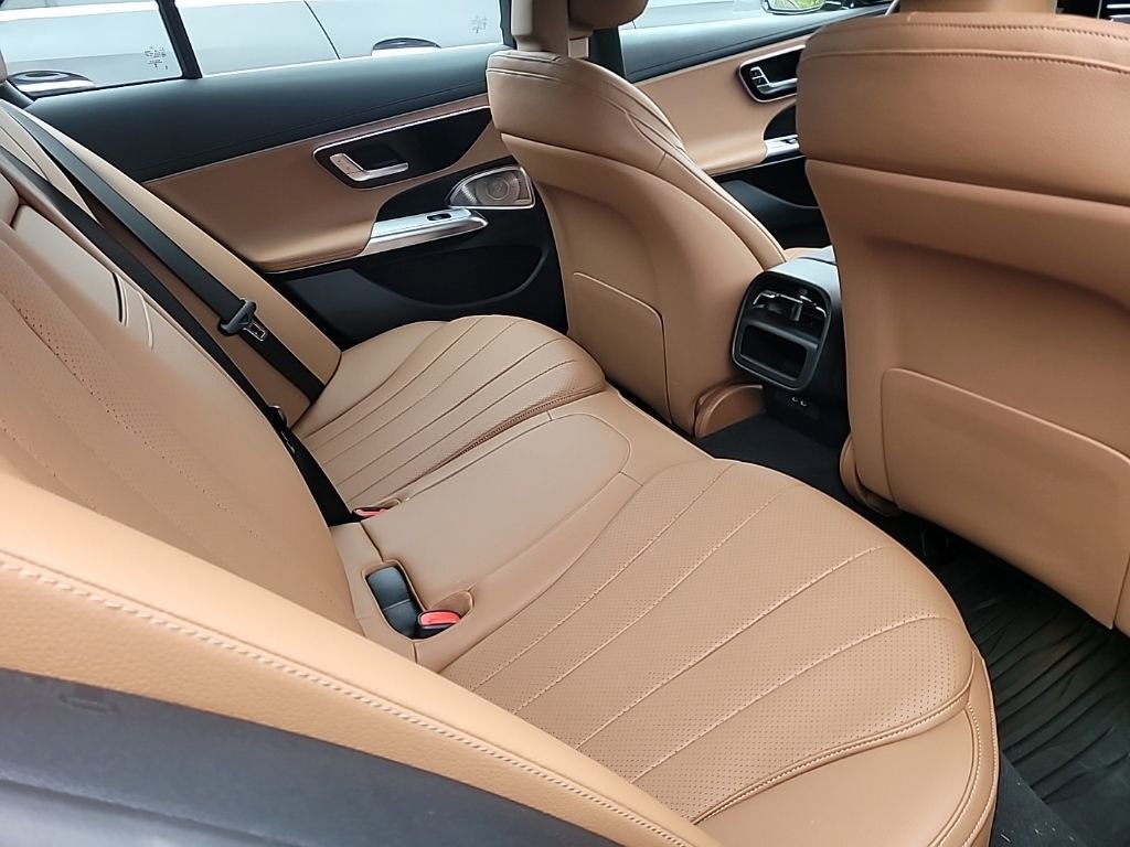 Certified 2025 Mercedes-Benz E 350 4MATIC Sedan image 11