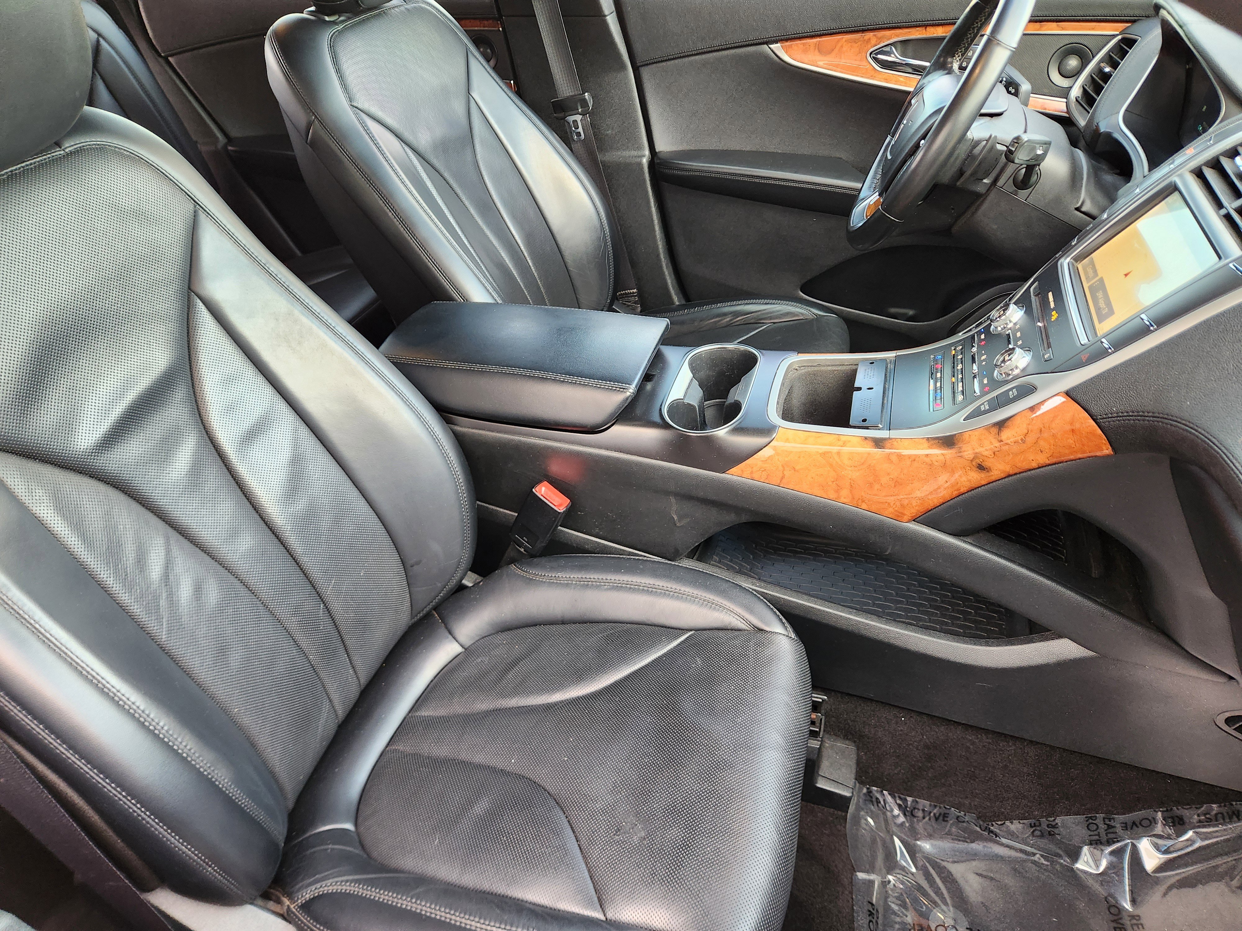 Used 2020 Lincoln Nautilus Reserve image 13