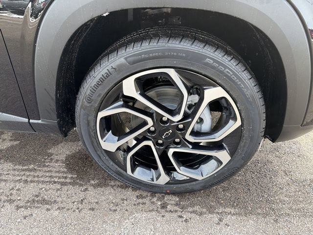 New 2026 Chevrolet Trax RS w/ Sunroof Package image 18