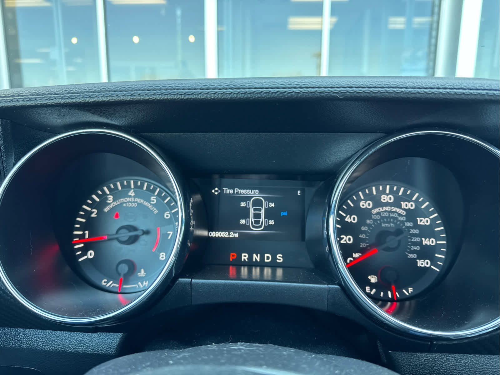 Used 2017 Ford Mustang Coupe image 5