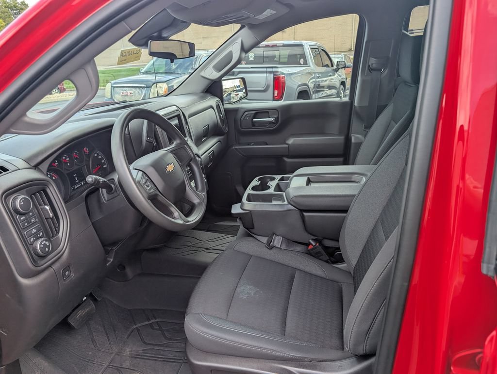 Used 2023 Chevrolet Silverado 1500 Custom AWD/4WD image 18