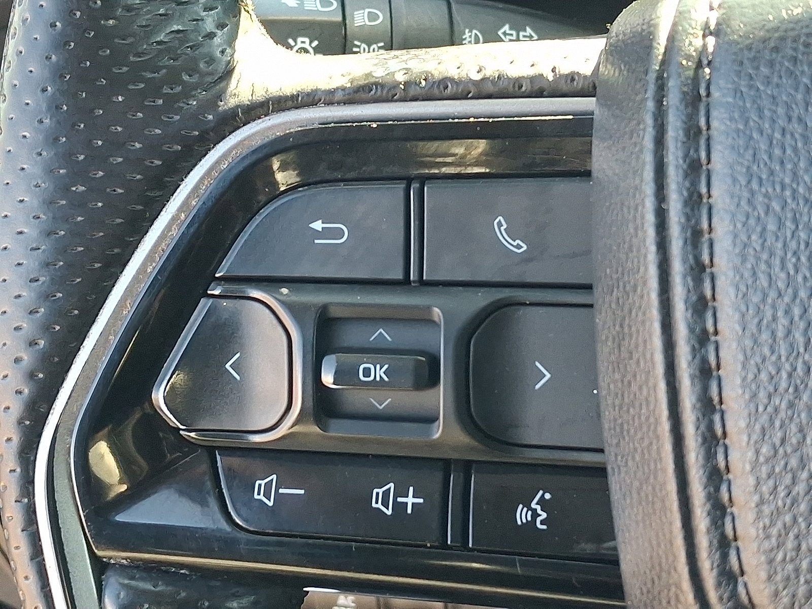 Used 2024 Toyota Tundra Limited image 21