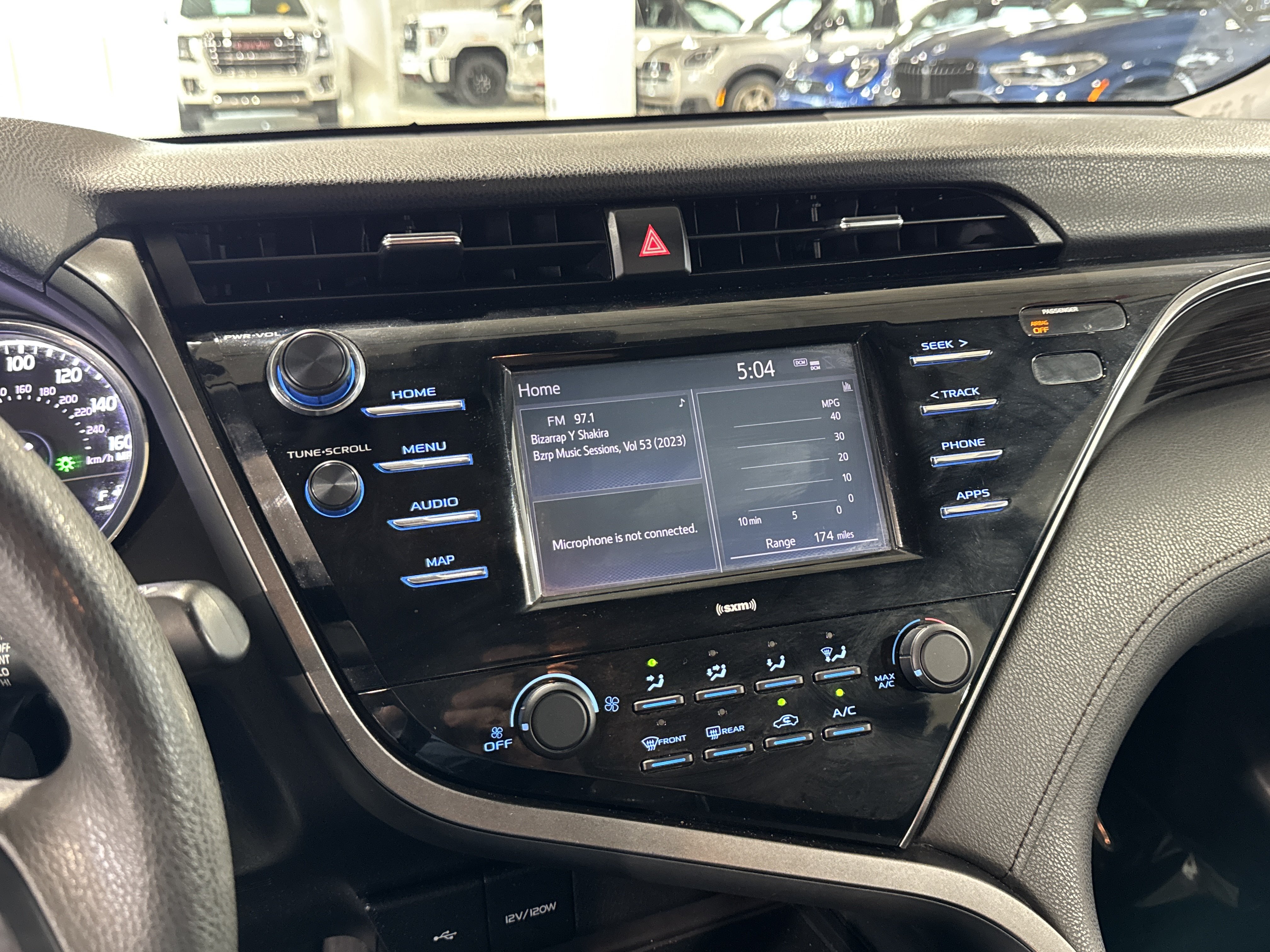 Used 2020 Toyota Camry LE FWD image 26