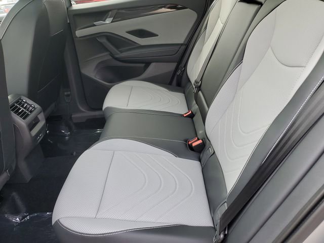 New 2026 Volkswagen Tiguan SE image 13