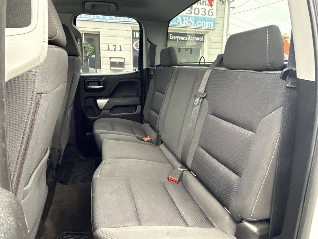 Used 2018 Chevrolet Silverado 1500 LT AWD/4WD image 12