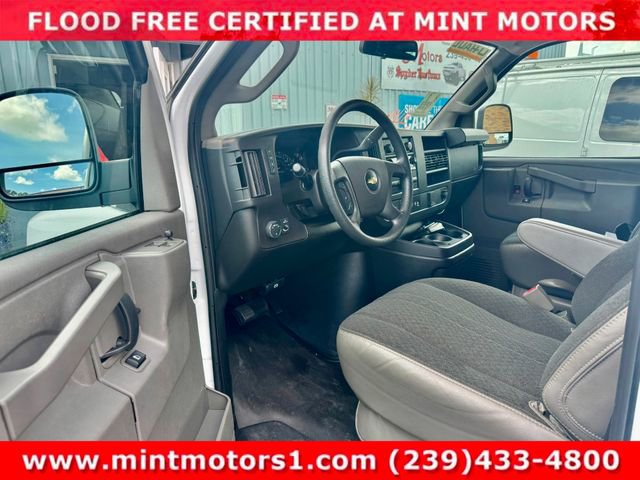 Used 2023 Chevrolet Express 2500 w/ Driver Convenience Package image 4