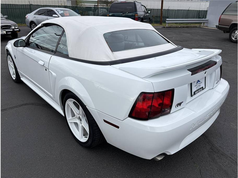 Used 1999 Ford Mustang GT RWD image 3