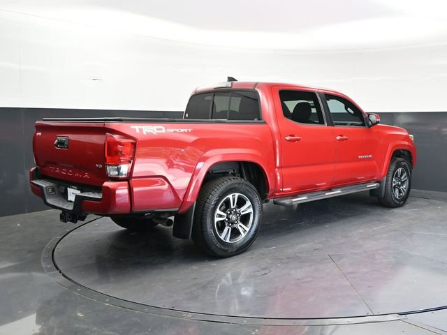 Used 2016 Toyota Tacoma TRD Sport w/ Towing Package RWD image 5