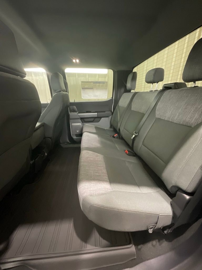 New 2026 Ford F350 XLT w/ XLT Premium Package AWD/4WD image 11