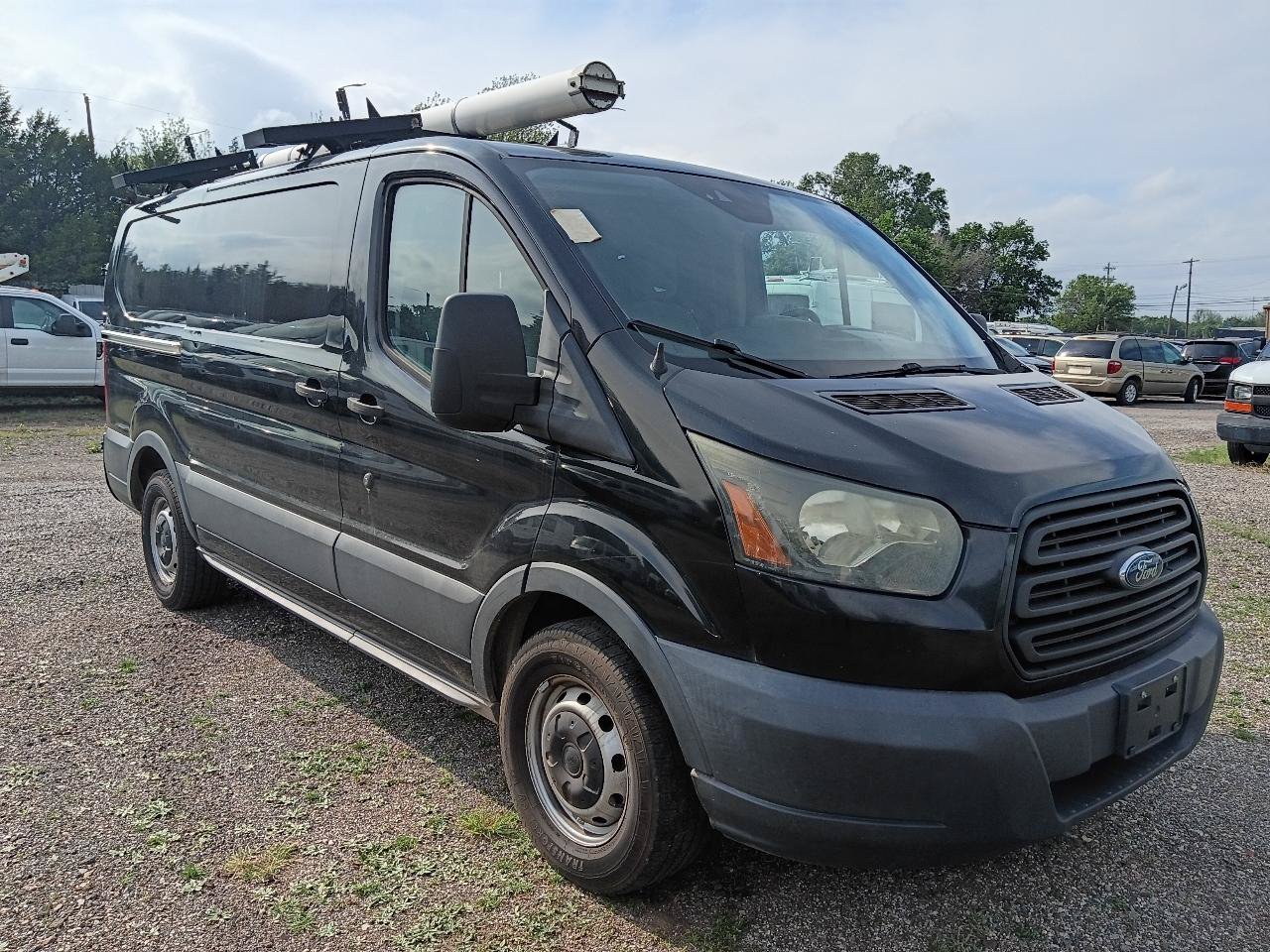 Used 2015 Ford Transit 150 130 Low Roof RWD image 3