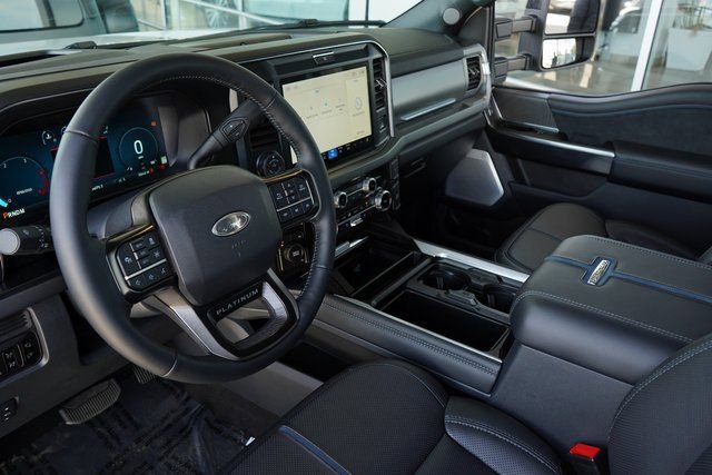 Used 2025 Ford F450 Platinum w/ Camper Package image 2