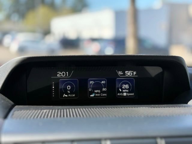 Used 2022 Subaru Ascent Limited AWD/4WD image 15