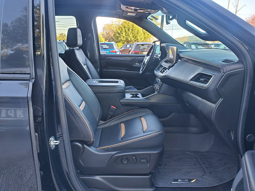Used 2023 GMC Yukon AT4 w/ LPO, Floor Liner Package AWD/4WD image 21