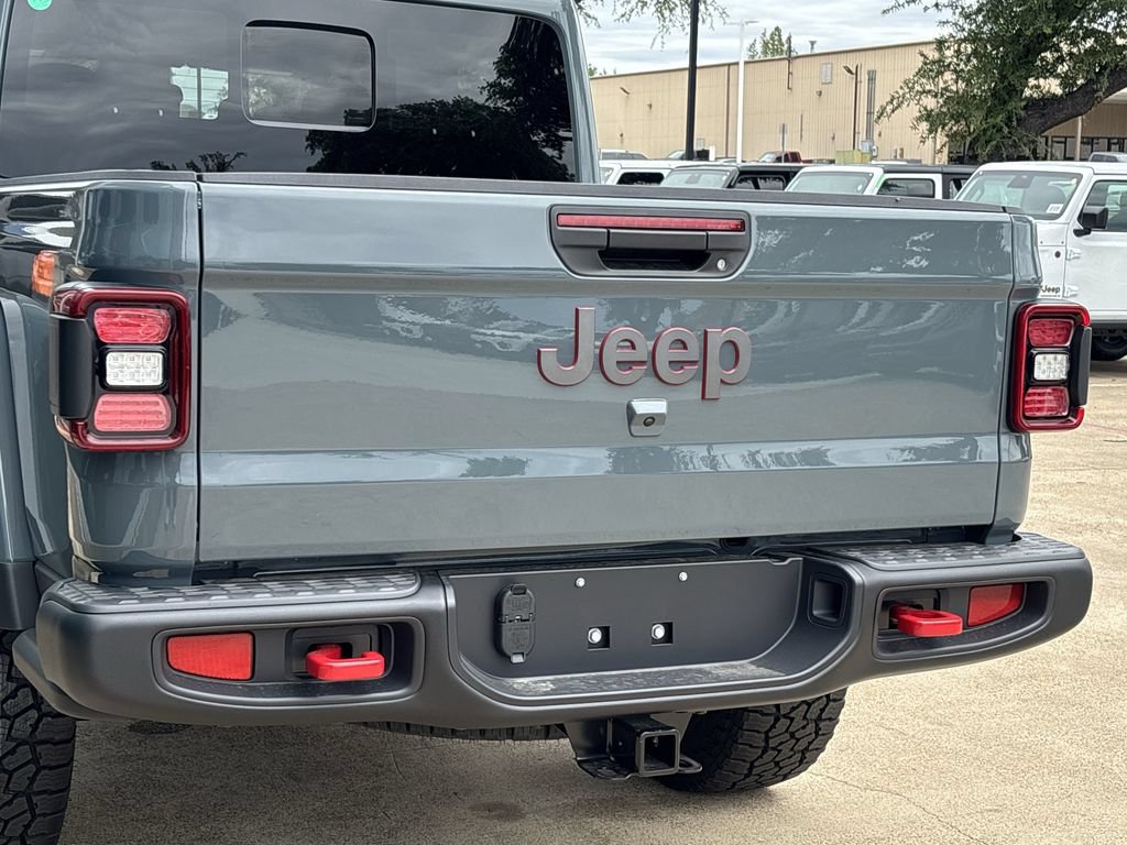 Used 2026 Jeep Gladiator Rubicon w/ Steel Power Dome Hood Package AWD/4WD image 5