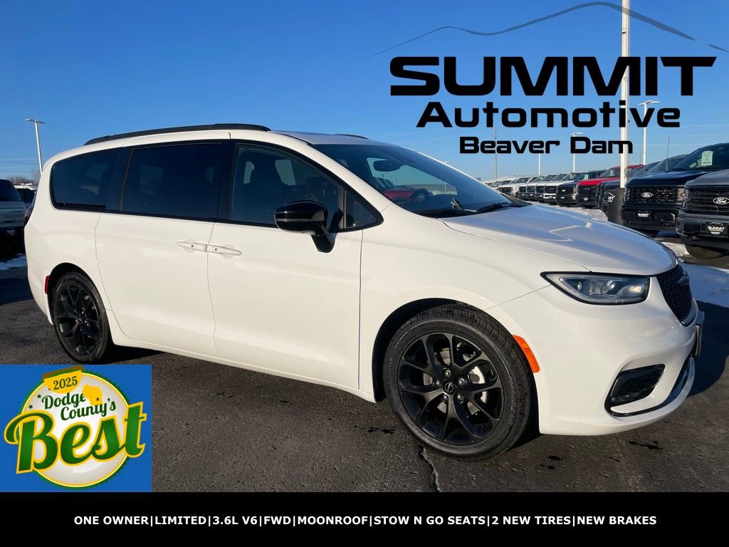 Used 2025 Chrysler Pacifica Limited