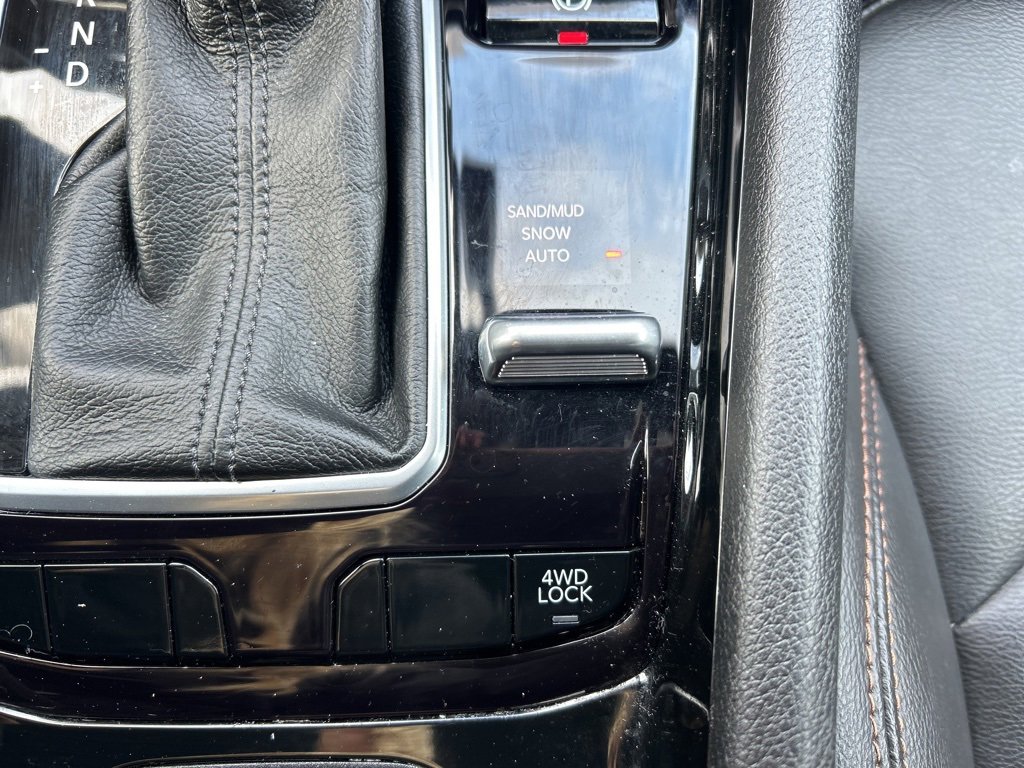 Used 2024 Jeep Compass Limited image 16