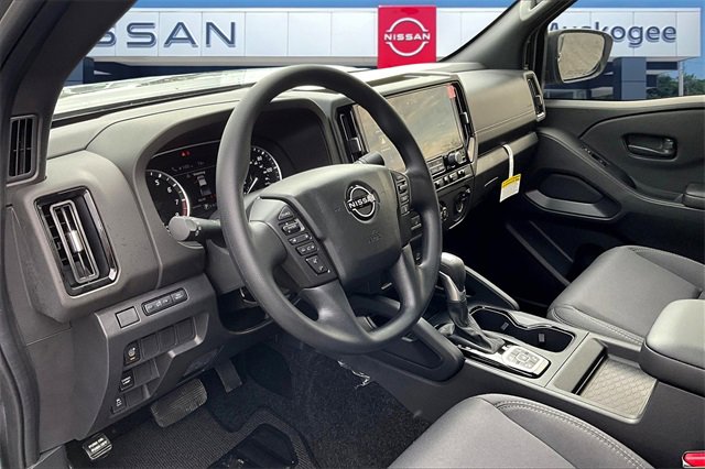 New 2026 Nissan Frontier SV image 6