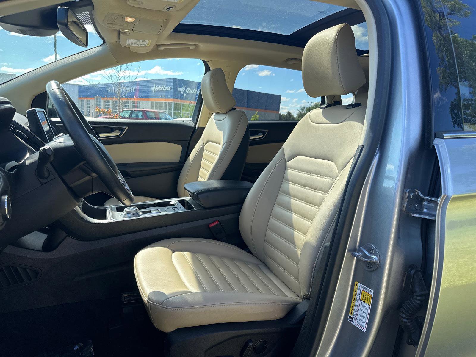 Used 2022 Ford Edge SEL w/ Convenience Package AWD/4WD image 10
