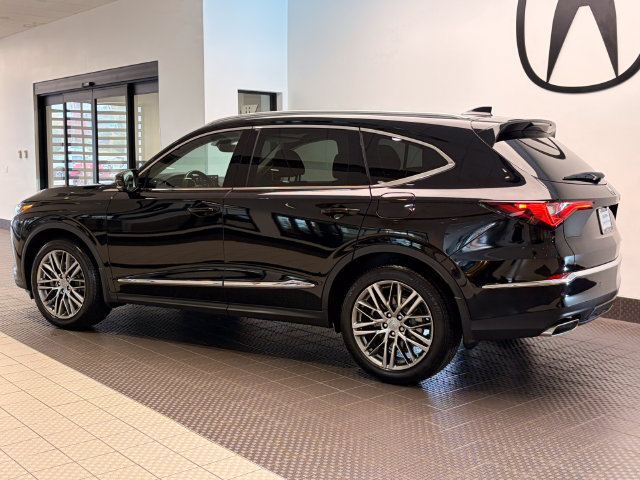 Used 2024 Acura MDX w/ Advance Package AWD/4WD image 3