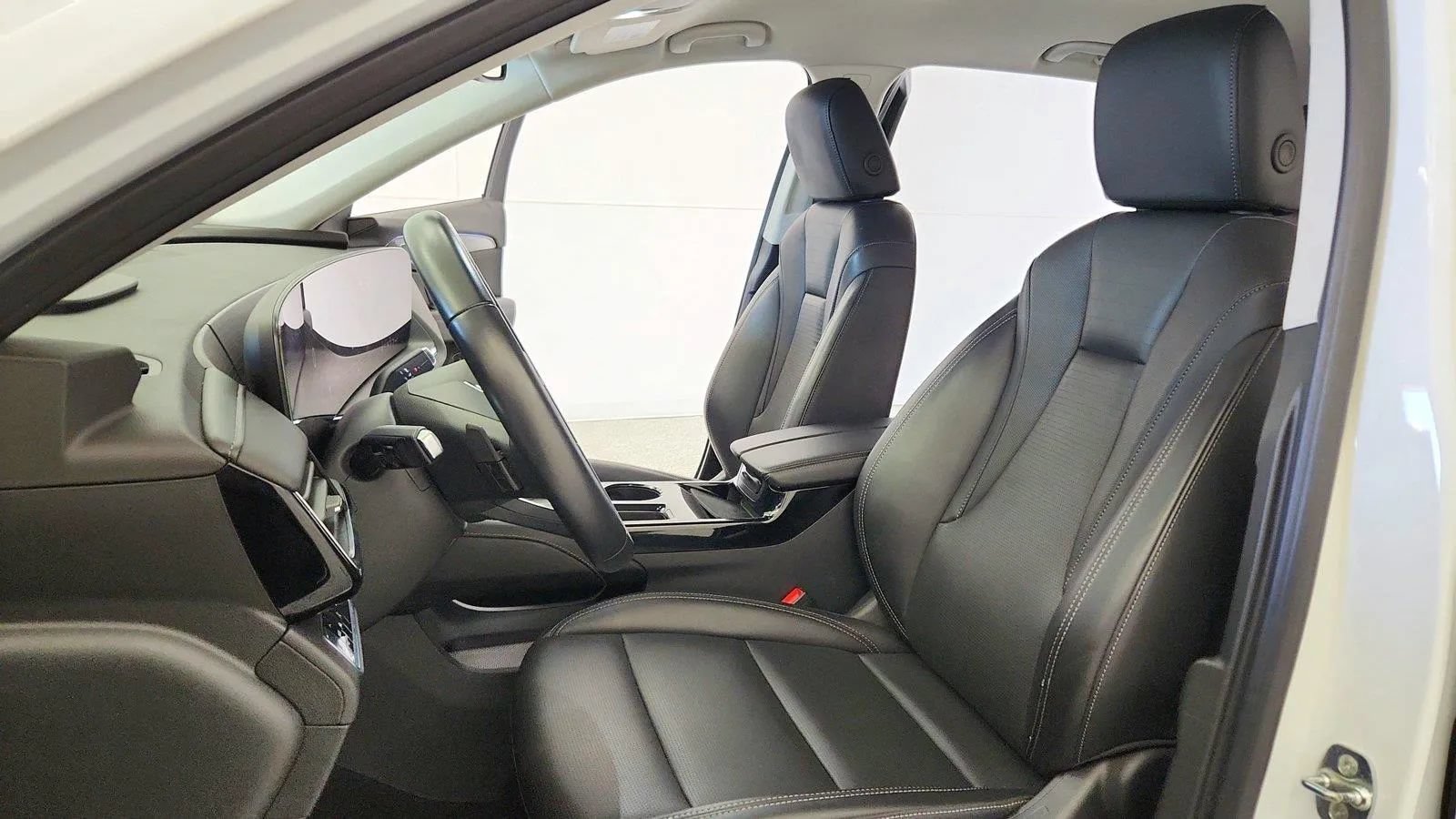 Used 2024 Buick Envision Preferred AWD/4WD image 22