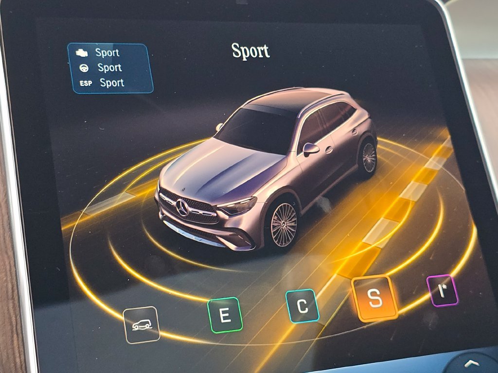 New 2027 Mercedes-Benz GLC 300 4MATIC image 34