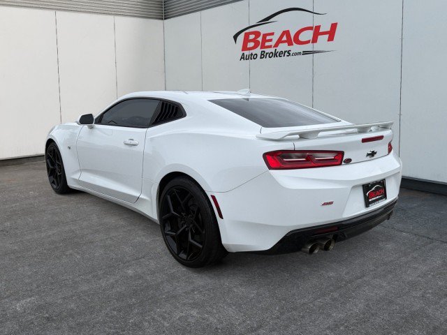 Used 2018 Chevrolet Camaro SS RWD image 11