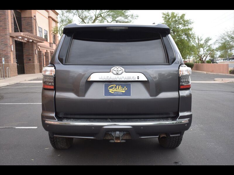 Used 2016 Toyota 4Runner Limited AWD/4WD image 9