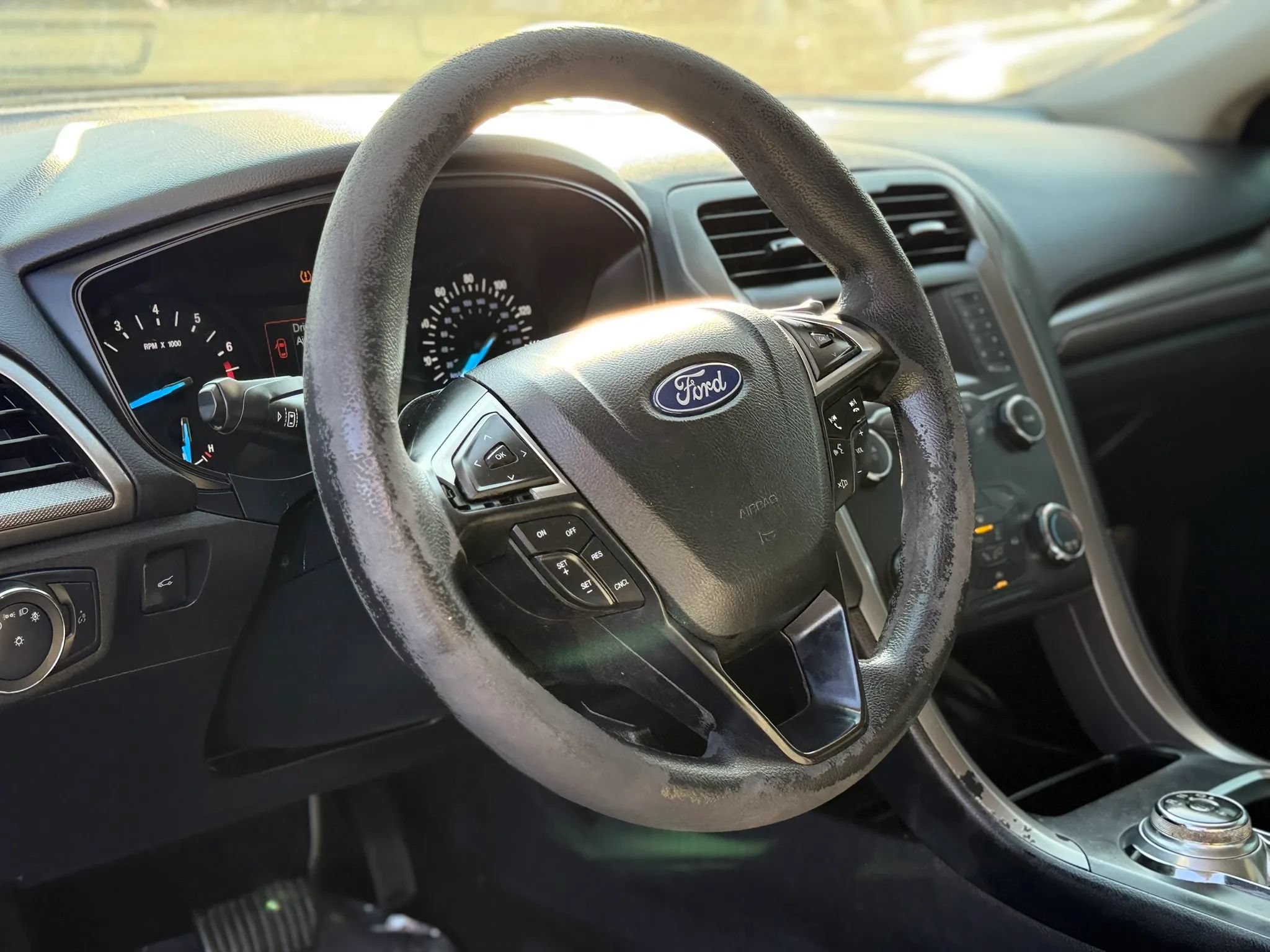 Used 2020 Ford Fusion S FWD image 31