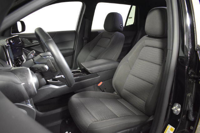 Used 2026 Chevrolet Equinox LT AWD/4WD image 9