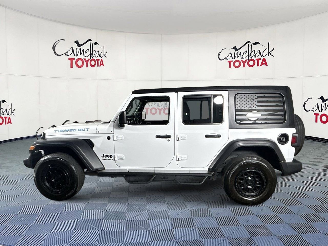 Used 2023 Jeep Wrangler Sport S image 4