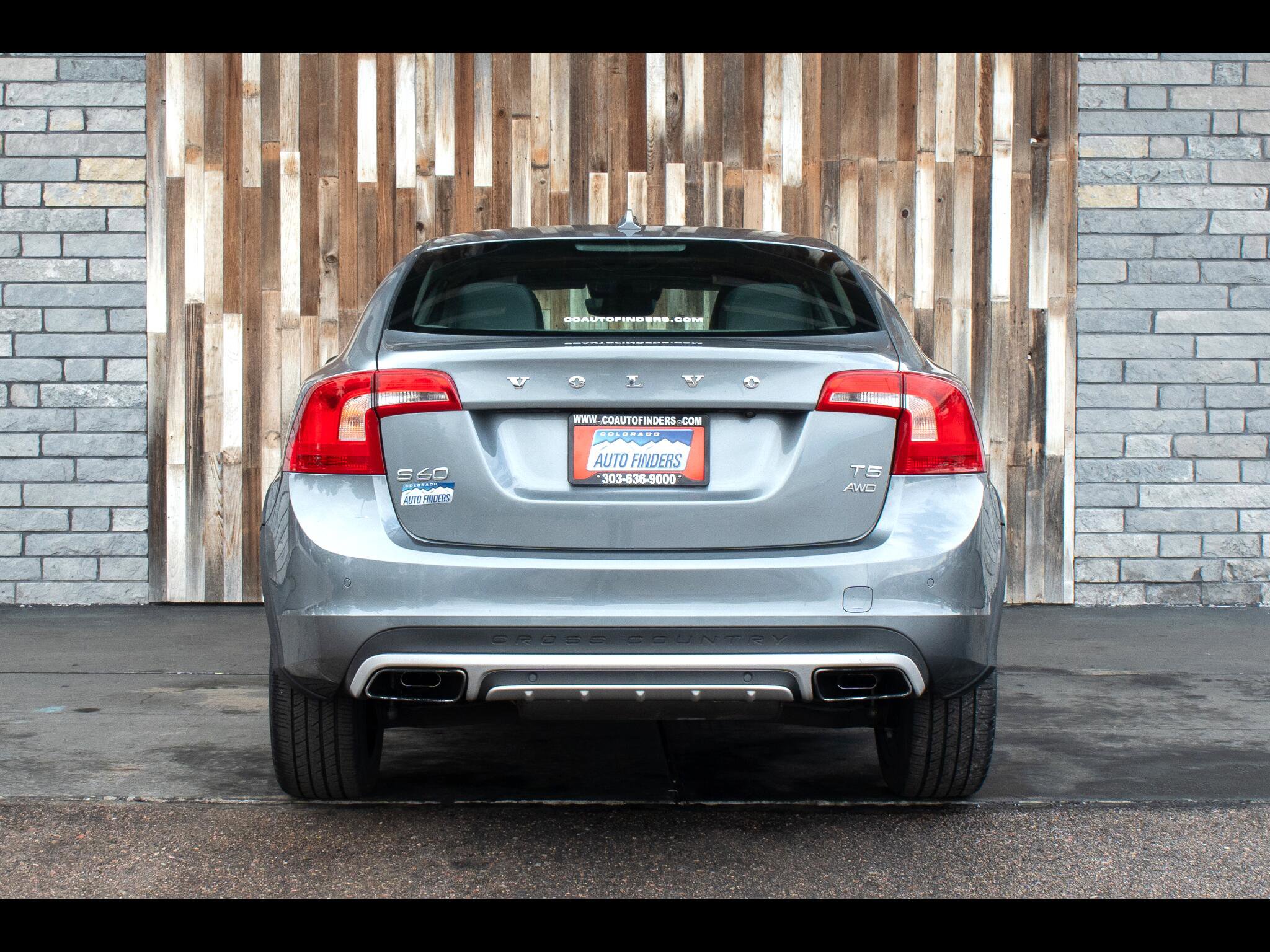Used 2016 Volvo S60 T5 Cross Country Platinum w/ Protection Package image 5